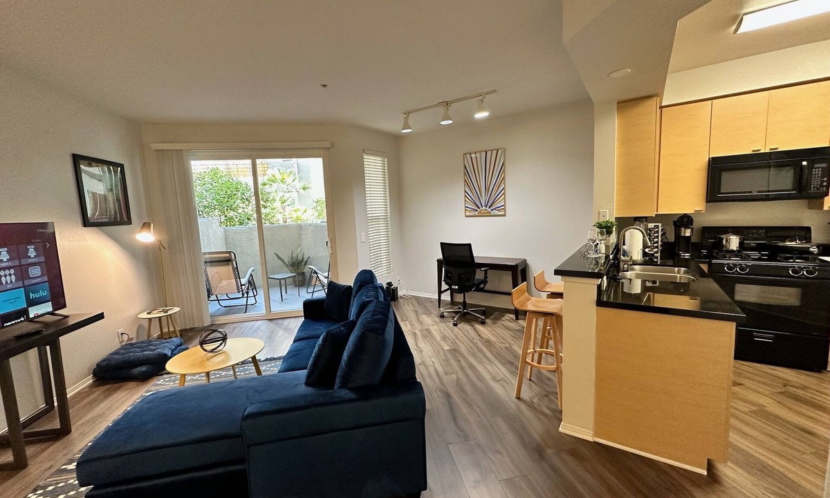 Marina del Rey Apartment | 1 bd Apt in Marina Del Rey - Venice. Resort style complex with premium amenities