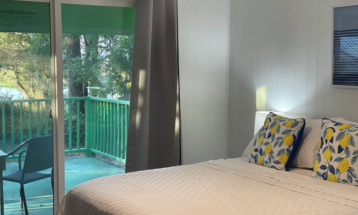 Townsend House | Coastal Compound, two houses and an ADU totaling 6 BD-5 BA on the Sapelo River