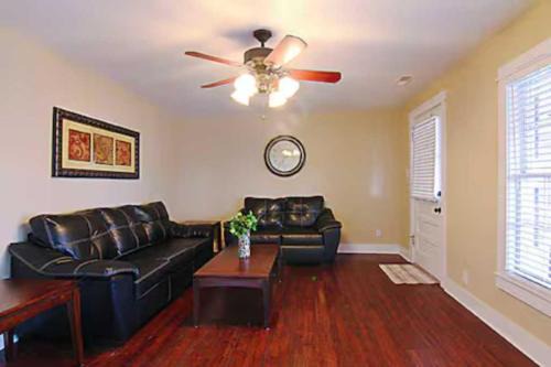 Florence House | Downtown Florence Condo Pet Friendly Near Attractions