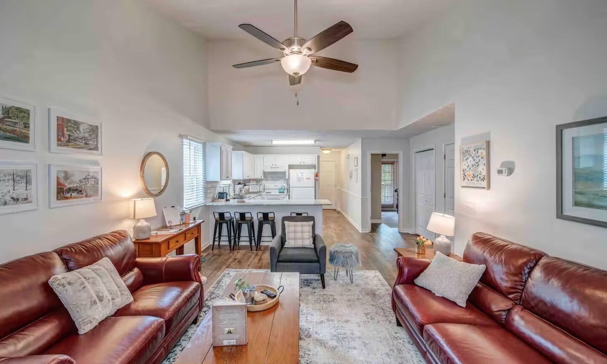 Helen Cottage | Private Hot Tub! A+ Location, Super Clean! Only 1 mile to downtown Helen.