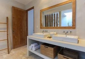 4 Bedrooms Luxurious Villa, Umalas in Umalas in Umalas