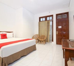 Reddoorz Alun Selatan 