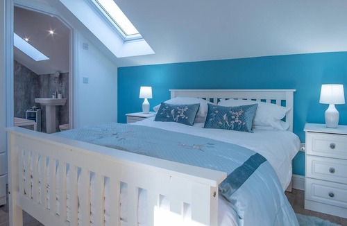 St. Florence Cottage | Glebe Cottage - 2 Bedroom Holiday Home - St. Florence