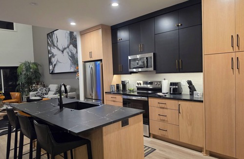Lenexa House | Lenexa Executive Getaway
