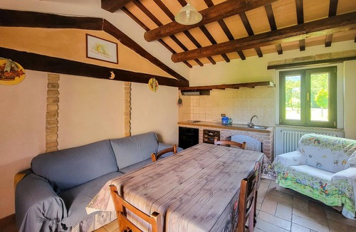 Sarnano House | Lovely home in Sarnano with swimming pool