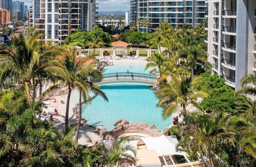 Gold Coast Apartment | Resort Style Chevron By Gold Coast Travels