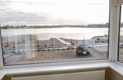 Ballyroddy Cottage | THE WATER'S EDGE, family friendly in Boyle, County Roscommon