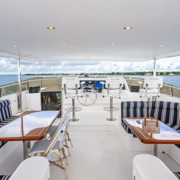Gorgeous 95' Super Yacht - your ultimate getaway in Los Angeles in Marina del Rey