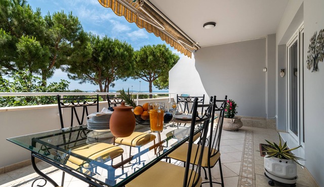 2 bedroom beach apartment with two terraces facing the most beautiful beach in Split