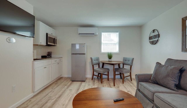 3 Mi to Beaches: Peaceful Wareham Getaway in Wareham
