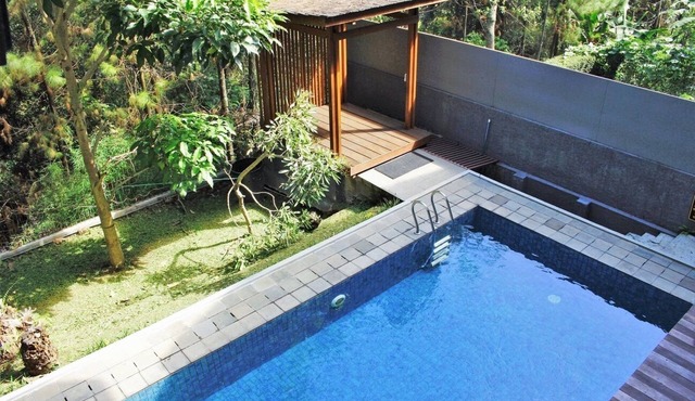 5 BR Hill View Villa with a private pool 1 in Bandung
