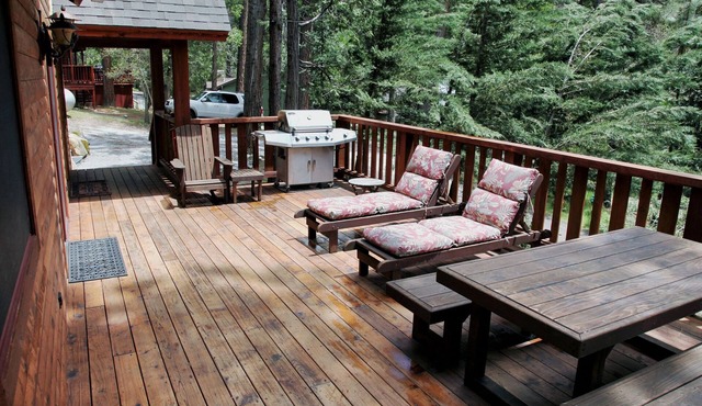 (9) Boot's Haven at The Redwoods In Yosemite in Yosemite National Park