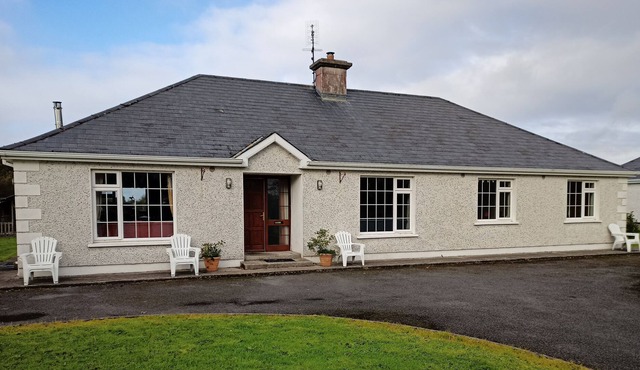 A beautiful, comfortable and spacious home in idyllic location in Ballaghaderreen