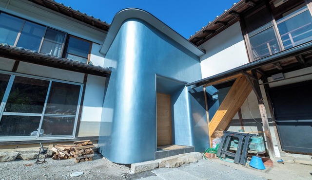 A one-bedroom inn where you can stay in a space away from the city and stay in art. in 青木村