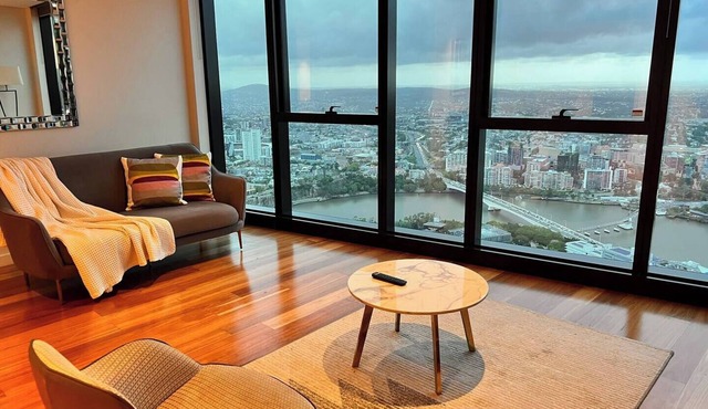 Amazing city River Views& fireworks level 78 Free Parking in Brisbane City
