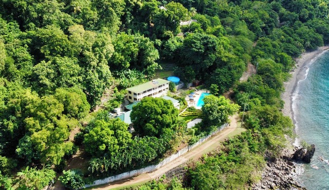Authentic St. Lucian Experience at Prestigious Villa - Colibri Cottage in Malgretoute