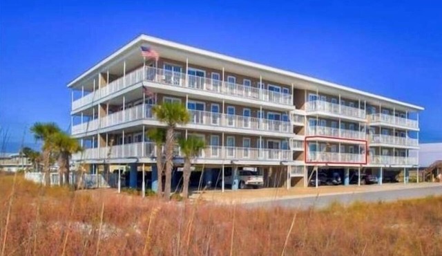 Beachfront Condo/Pool at Surfside. Best view too! Perfect 2BR/2BA Sleeps 6 in Mexico Beach
