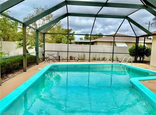 Beautiful 3 Bed House with pool in North Fort Myers