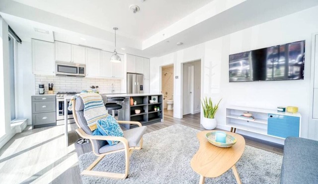 Bright & Beautiful Condo with Walkout Patio in Calgary
