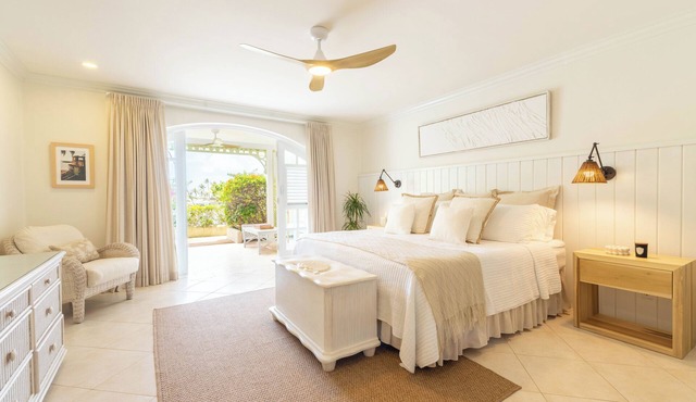 Charming 2-brm WATERFRONT Villa with WiFi, AC, & Pool in PORT ST CHARLES MARINA! in Speightstown
