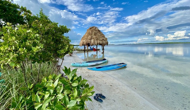 Charming Modern Beach Villa with 360 Island views & easy resort access in San Pedro