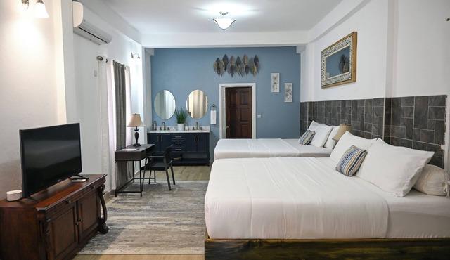 Chic Apartment in peaceful neighborhood close to beaches, shopping/entertainment in Corinth