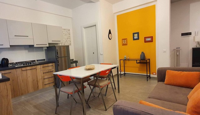 Complete apartment adjacent to historic center in Modena