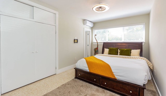 Deco Drift 2 bedroom Apartment in Surfside