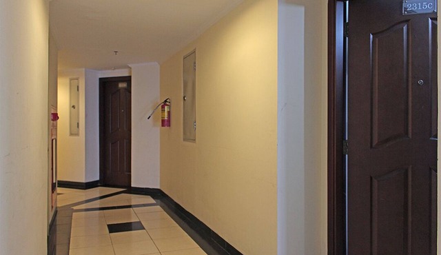 Deluxe 2BR Apt with City View - GWR 1715 in South Tangerang