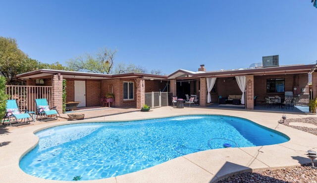 Downtown Oasis with Poolside Charm in Tucson