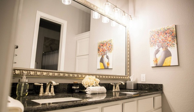 Exquisite Country Chateau with EVERYTHING you need for a luxury getaway in Hempstead