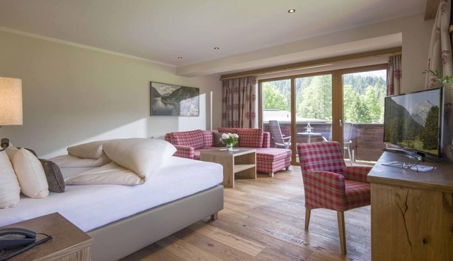 Family Suite "sonnjoch" ab 4 Nächte Halbpension - Hotel Karlwirt in Pertisau am Achensee