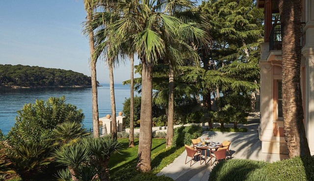 Grandiose Mali Losinj Villa | Villa Venera | 8 Bedrooms | Beach front in Mali Losinj