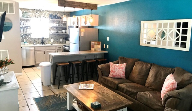 Great Spring and Summer Rates! Clean and Beach Supplies Included! in Gulf Shores