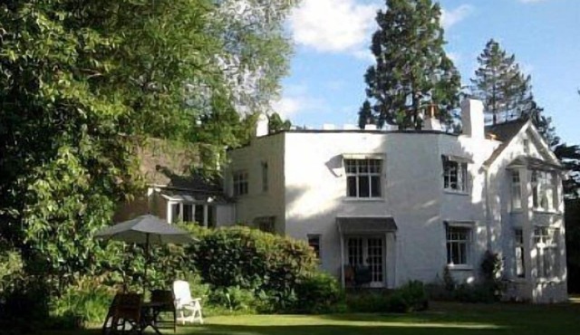 Group and Family Adventures in the Country Sleeps 19 in Machynlleth