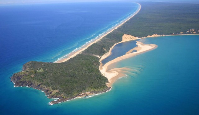 🌈 Guest Favourite:STYLISH & Comfortable Unit:SPA,WiFi:Full A/C,BBQ:Walk town in Rainbow Beach