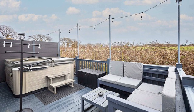 Host & Stay | Long View Lodge in Felton