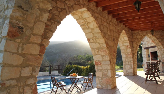 Ideal for families or couples for relaxing holidays in Miliou.