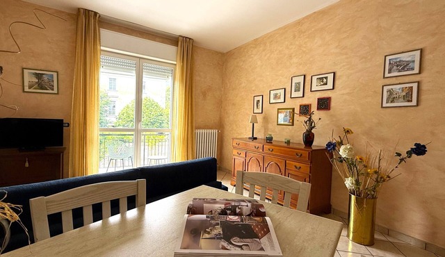Kennedy 2 - One Bedroom Apartment, Sleeps 3 in Albenga