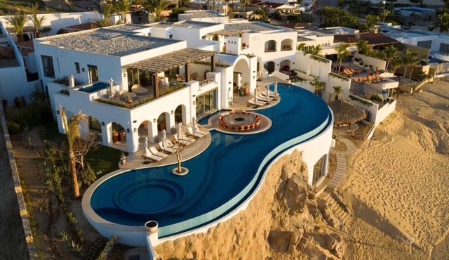 La Datcha Luxury villa in Cabo San Lucas