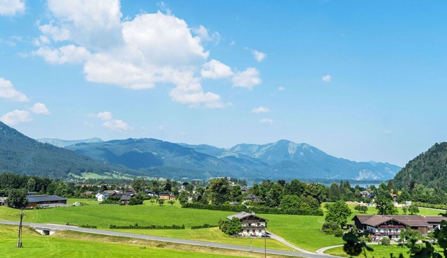 Nice apartment for 8 people with WIFI, TV and terrace in Strobl
