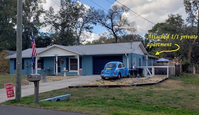 No additional fees expect a small one for pets. Minutes from downtown Ocala. in Ocala