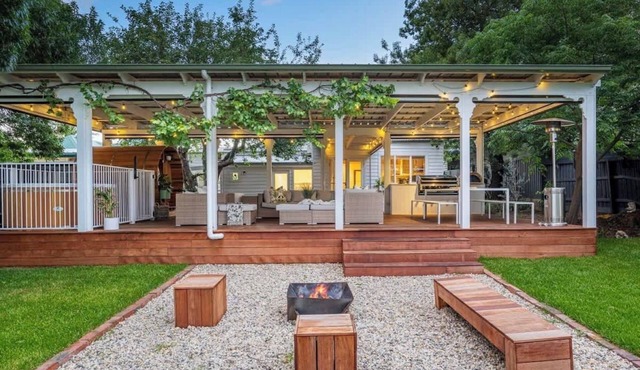 Oliver's Cottage Yarra Valley | Spa and Sauna in Yarra Glen