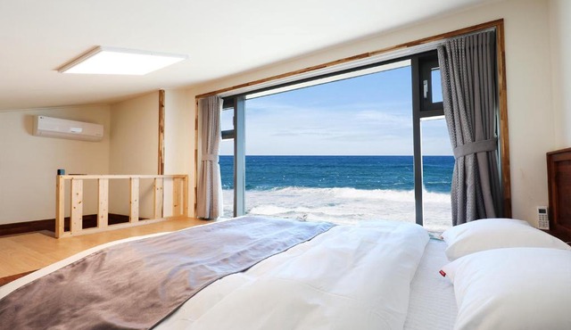 Pool Villa K in Gangneung