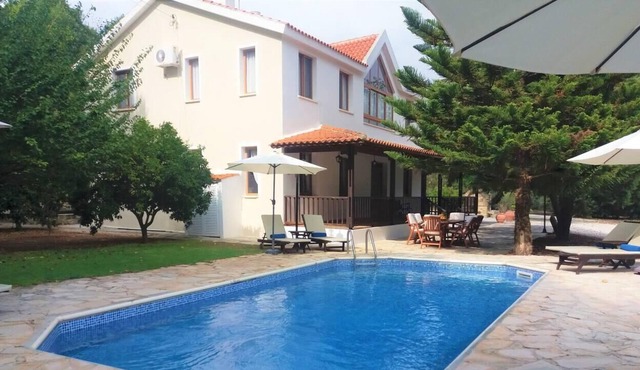 Remarkable 5-Bed Villa in Miliou Village Paphos in Paphos