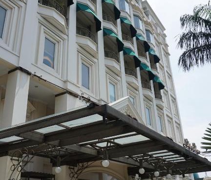 Roosseno Plaza Serviced Apartment in Jakarta