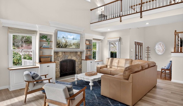 Sagamore Sanctuary! ~ Pool & Hot Tub ~ Private Oasis ~ Close to Beaches in Bourne
