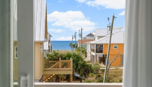 Sand Buckets Unit D, Ocean View Beach Townhouse in Mexico Beach