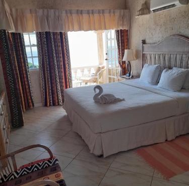 Seacruise Villa in Saint Lucy