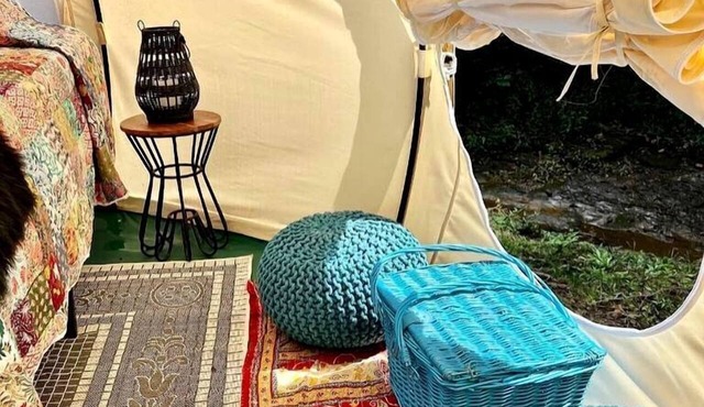 Secluded Bell Tent with Outdoor Shower and Deck in Alabama in Rogersville